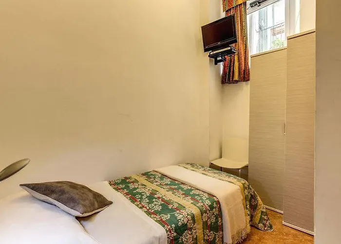 Otel Dharma Boutique & 4*