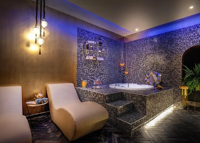 Hotel Dharma Boutique & 4*